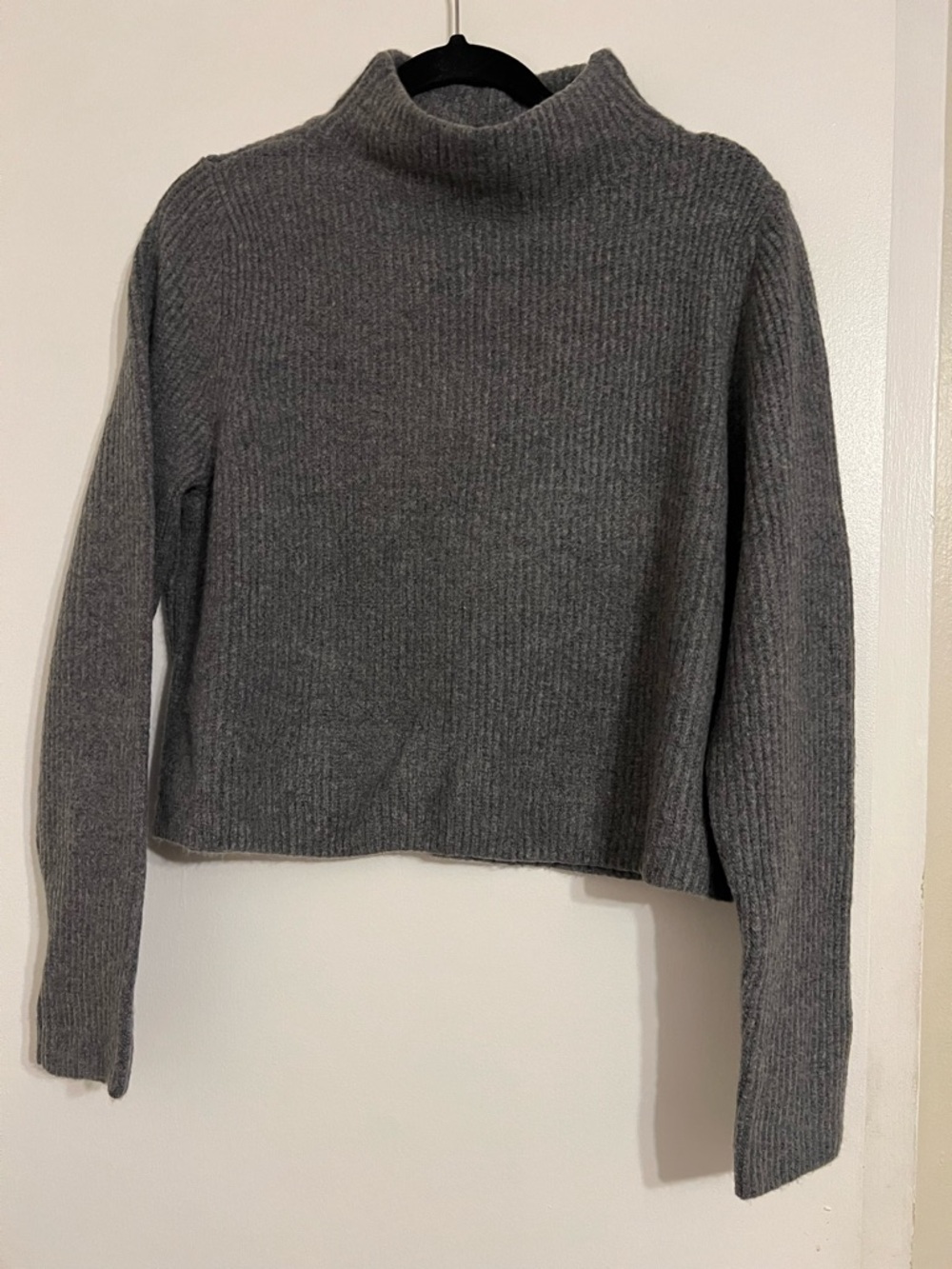 Cozy Ribbed Gray Turtleneck Sweater